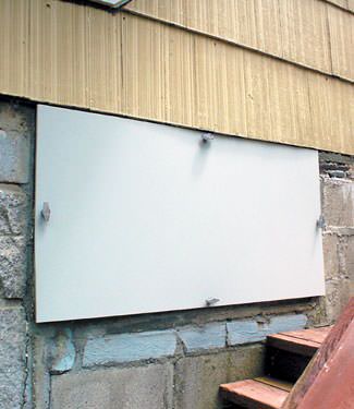 Airtight crawl space doors in Fort Erie