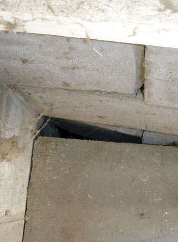 inward rotation of a foundation wall damaged in Paris